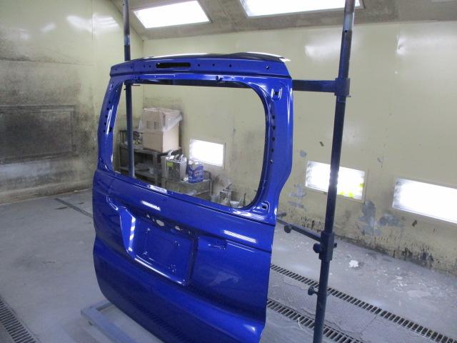 オートボディーセイワ　作業風景