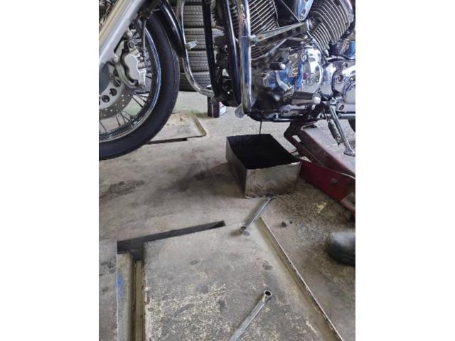 ヤマハ　ドラッグスター　オイル交換　エレメント交換　エンジンかかりにくい
