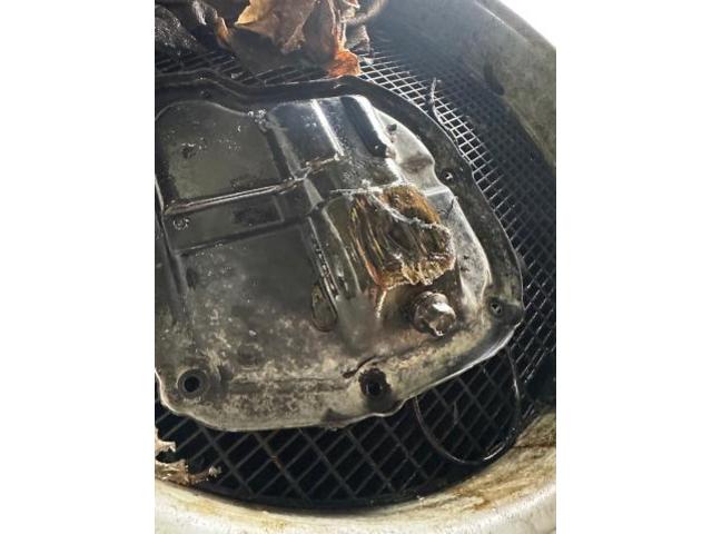 日産　ＮＶ１５０ＡＤ　エンジン関連修理・整備　オイルパン交換　郡山市