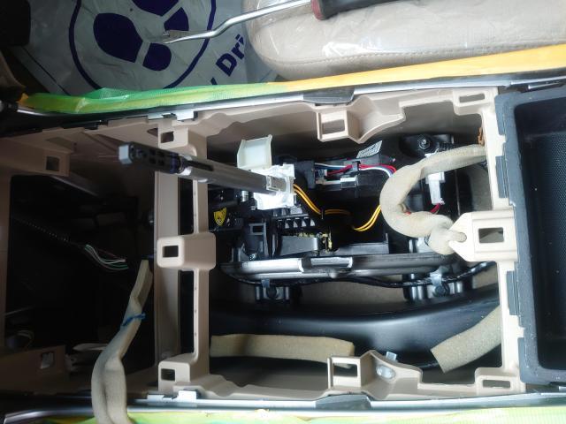 日産 ティアナL33
 エンジン関連修理・整備 シフトワイヤー交換 郡山市 安積町