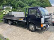 路上でトラブルがあれば当社専用の車載車で引取します！