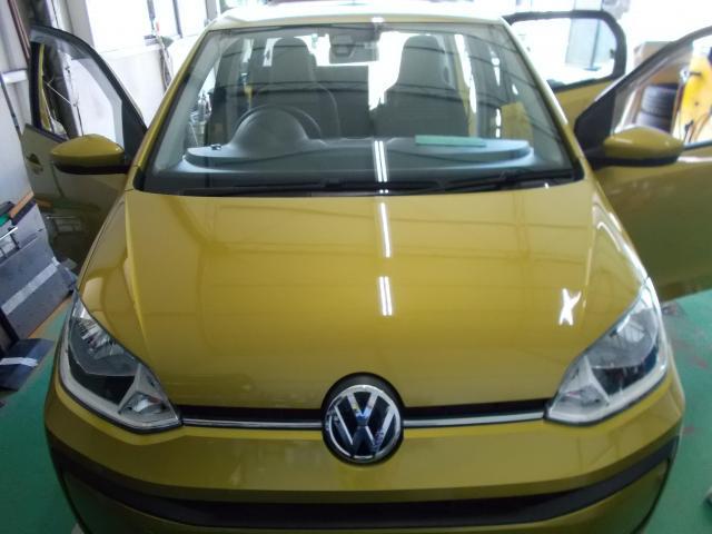 VW up!（ﾌｫﾙｸｽﾜｰｹﾞﾝ ｱｯﾌﾟ）　ﾊﾞｯｸｶﾒﾗ ﾊﾞｯｸﾓﾆﾀｰ 取付け 【ﾐﾗｰﾓﾆﾀｰ ﾘｱｶﾒﾗ 社外品 持ち込み取付】