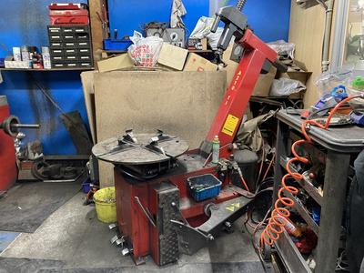 持込でのタイヤ取付大歓迎！