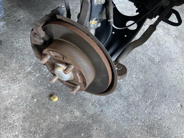 スクラム　ブレーキパッド交換