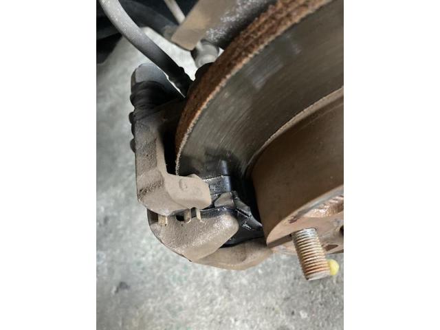 スクラム　ブレーキパッド交換