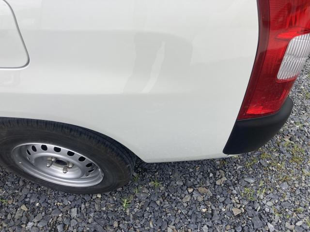 トヨタ　プロボックス　凹み修理　鈑金塗装