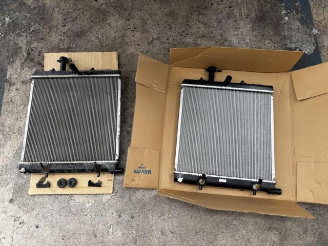 ダイハツ　ハイゼットカーゴ　エンジン 冷却水漏れ　ラジエータ交換 上網モータース　鳥取　安長　湖山 千代水