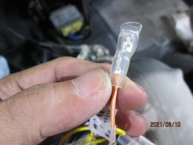 ホンダライフJB6　ステレオ電源が切れる　イルミネーション配線点検