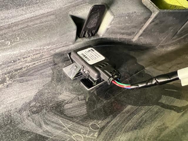 トヨタ シエンタ ミリ波レーダーリアセンサー取り付け バック
