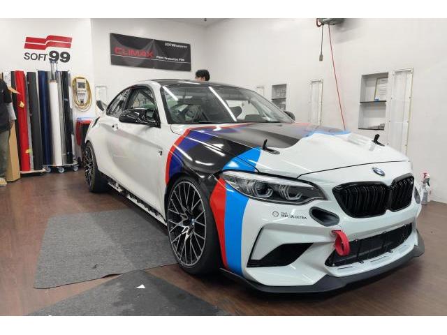 BMW M2CS｜レース車両ラッピング｜フロントガラス保護フィルム（P-Shield）