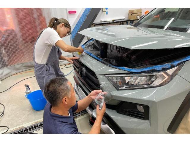 プロテクションフィルム｜施工トレーニング｜RAV4アドベンチャー