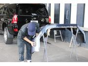 バンパーのこすり傷や凹み、割れもお任せください！