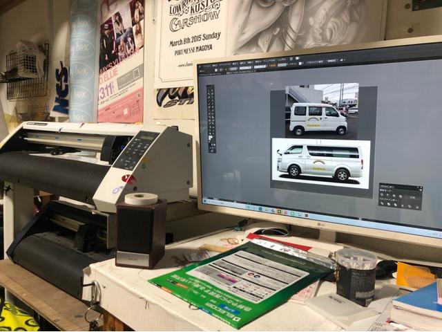 アメ車カスタムやオリジナルステッカー製作に自信アリ！お気軽にお問い合わせください。