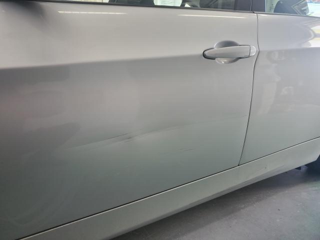 BMW　ドア　ヘコミ修理　鈑金塗装　ガリガリ　見積無料　ドア1枚塗り
広島市　西区　福島町　己斐　己斐上　庚午　天満　舟入　観音　安い　