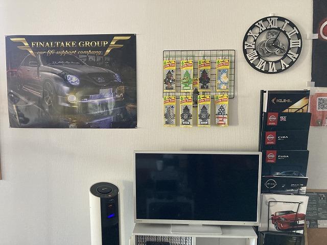 店内はごゆっくりお寛ぎ頂けるスペースとなっております。