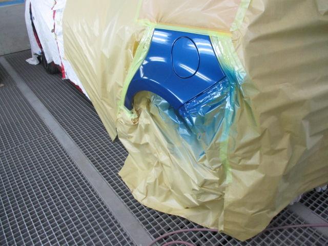 アクア　クォーター　バンパー　修理　板金塗装専門店　兵庫県　三木市　地元で３０年の実績　代車無料　お見積り無料　国産車　輸入車　初めての方も歓迎