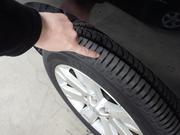 タイヤは車が地面と接する「足」になる部分です