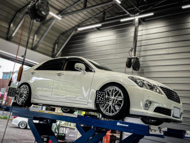 200系クラウンアスリート 車高調整&アライメント作業|グー 200系クラウンアスリート 車高調整&アライメント作業|グー