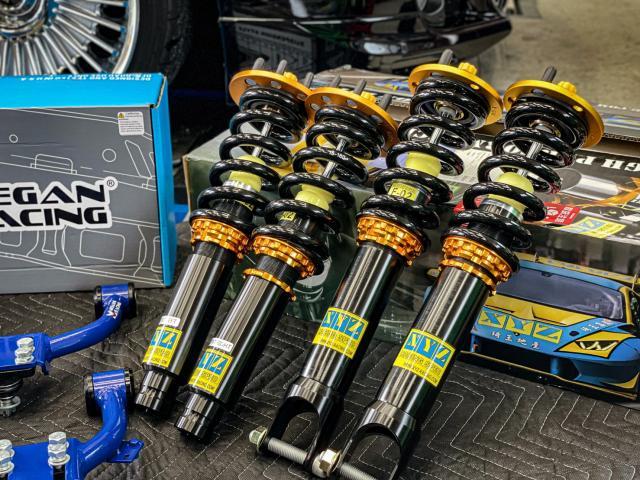 ホンダ アコードツアラー持ち込みアームでローダウンカスタム