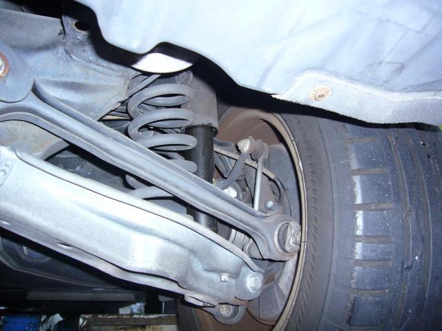 BMW E90 325i 車検 名古屋市西区 アブソーバー交換 その他|グー BMW E90 325i 車検 名古屋市西区 アブソーバー交換 その他|グー