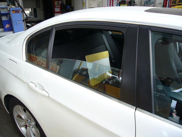 BMW E90 325I 窓が上がらない・・・応急処置
名古屋市西区
