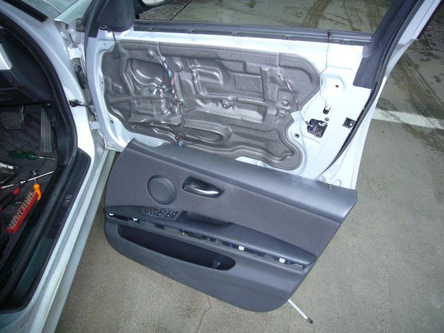 BMW E91　３シリーズツーリング ドアロック不良修理
名古屋市西区