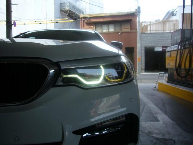 BMW G30 5シリーズ　デイライト一部暗い・黄色い　修理
名古屋市西区