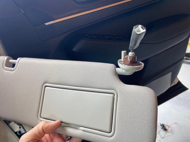 ホンダ　ヴェゼル　VR5　PORMIDO　デジタルインナーミラー取付け　愛知　岐阜　名古屋　美濃加茂　可児　関　多治見　中津川　恵那　瑞浪　瑞穂　各務原　大垣　本巣　羽島　下呂　海津　高山　飛騨　