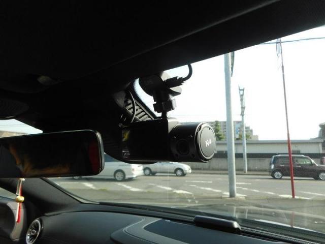 メルセデス・ベンツ　Eクラス　クーペ　W２１３　前後　ドライブレコーダー　ドラレコ用バッテリー　持ち込み　取り付け　　タイヤ交換　持込パーツ　車検　整備　柏市　流山市　野田市　松戸市　我孫子市　守谷市　三郷市　吉川市　他地域　大歓迎です！！