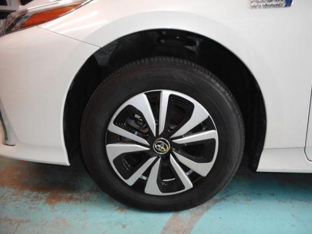 トヨタ 50系 プリウス PHV 車高アップスプリング 持ち込み トヨタ 50系 プリウス PHV 車高アップスプリング 持ち込み