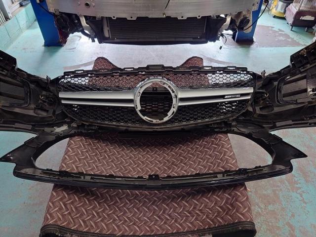 メルセデス・ベンツ　W213　Ｅクラス　クーペ　社外　パナメリカーナグリル　持ち込み　取り付け　　　　　　タイヤ交換　持込パーツ　車検　整備　柏市　流山市　野田市　松戸市　我孫子市　取手市　守谷市　三郷市　吉川市　他地域　大歓迎です！！