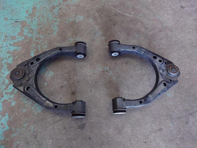 マツダ　ＣＸ－６０　ロアアームブーツ　取り付け　フライングカーペット　施工　　　　　　　持込パーツ　車検　整備　柏市　流山市　野田市　松戸市　我孫子市　取手市　守谷市　三郷市　吉川市　他地域　大歓迎です！！