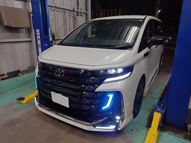 トヨタ　４０系　ヴェルファイア　シグネチャーイルミブレード　持ち込み　取り付け　　　　　　持込パーツ　車検　整備　柏市　流山市　野田市　松戸市　我孫子市　取手市　守谷市　三郷市　吉川市　他地域　大歓迎です！！