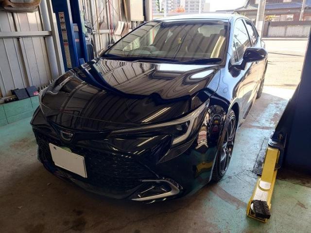 トヨタ　カローラツーリング　フロント　エンブレム　グリル　持ち込み　取り付け　　　　　　　持込パーツ　車検　整備　柏市　流山市　野田市　松戸市　我孫子市　取手市　守谷市　三郷市　吉川市　他地域　大歓迎です！！