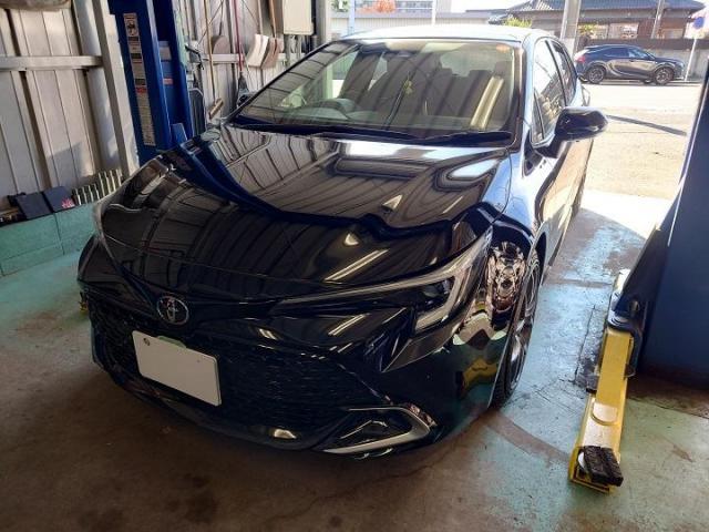 トヨタ　カローラツーリング　フロント　エンブレム　グリル　持ち込み　取り付け　　　　　　　持込パーツ　車検　整備　柏市　流山市　野田市　松戸市　我孫子市　取手市　守谷市　三郷市　吉川市　他地域　大歓迎です！！