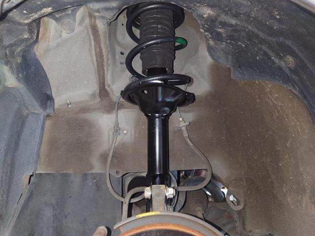 トヨタ　ｂＢ　ショックAssy　タイロッドAssy　交換　アライメント調整　施工　　　　　　持込パーツ　車検　整備　柏市　流山市　野田市　松戸市　我孫子市　取手市　守谷市　　他地域　大歓迎です！！