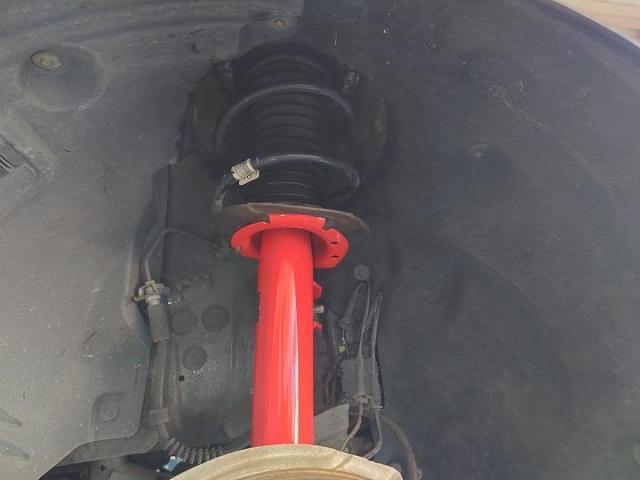 ＢＭＷ　２シリーズ　ショックAssy　持ち込み　取り付け　アライメント調整　施行　　　　　　　持込パーツ　車検　整備　柏市　流山市　野田市　松戸市　我孫子市　取手市　守谷市　　他地域　大歓迎です！！