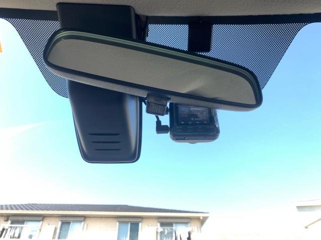 日産　デイズ
前後ドライブレコーダー、ETC取り付け