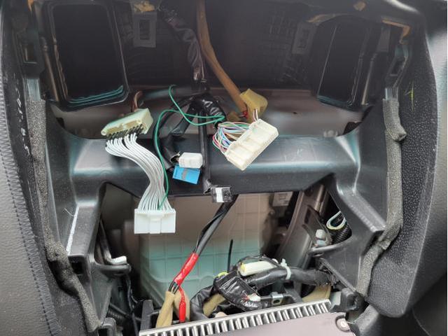 トヨタ　ACU30W　ハリアー　ナビユニット　ハード　修理　点検　診断　交換　福岡県　北九州市　小倉北区　小倉南区　苅田町　行橋市　門司区　戸畑区　八幡東区　八幡西区　下関　田川　若松　遠賀　飯塚　築上　豊前　出張取付　パーツも落ち込み