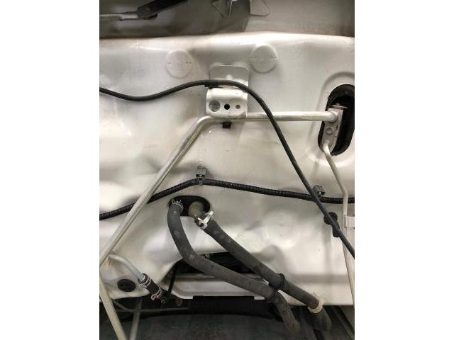 スズキ　キャリイ　キャリー　トラック　フロントパネル交換　ホワイト　ソリッド　キズ　ヘコミ　傷　へこみ　凹み　熊取町　和泉市　泉大津市　岸和田市　忠岡町　貝塚市　泉佐野市　田尻町　泉南市　阪南市　岬町