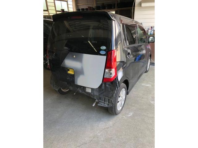 スズキ　ワゴンR 軽自動車　点検修理　タイヤ空気圧　ヘッドライト磨き　板金塗装　鈑金塗装　キズ直し　ヘコミ　傷　修理　塗装　コーティング　保険修理　ペイント　岸和田　貝塚　泉佐野　熊取　田尻　泉南　阪南　岬　