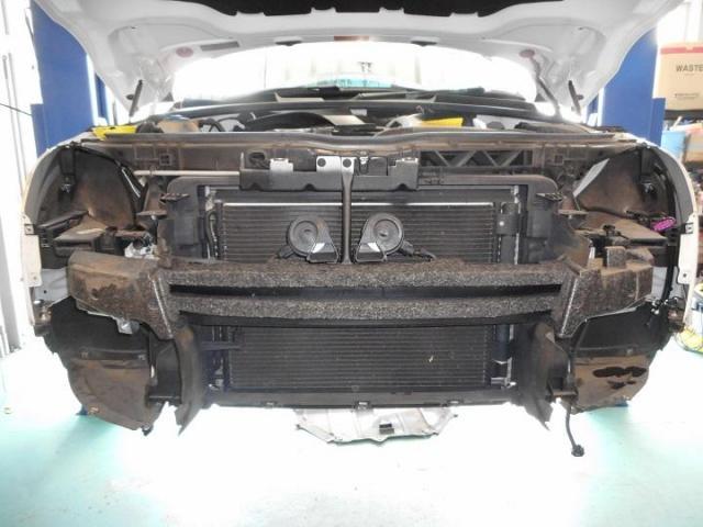 アウディ　TT　社外　フロント　グリル　持ち込み　取り付け　　　　　　　持込パーツ　車検　整備　葛飾区　足立区　江戸川区　台東区　流山市　松戸市　浦安市　三郷市 八潮市　草加市　他地域　大歓迎です！！