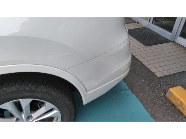 石川県　小松市　車　日産　エクストレイル　左クォーター　傷　へこみ　板金　塗装　修理