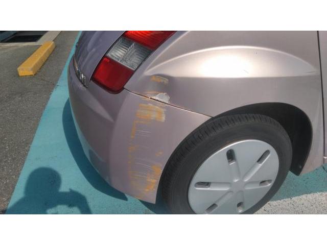 石川県　野々市市　車　トヨタ　WiLL Vi　リアバンパー　右クォーター　傷　へこみ　板金　塗装　修理