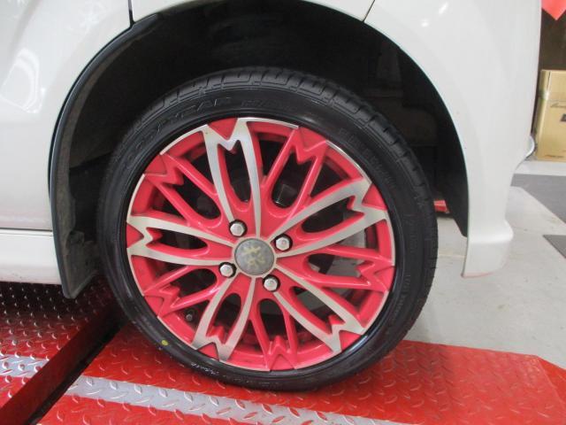 ミツビシ　タウンＢＯＸ　タイヤ交換