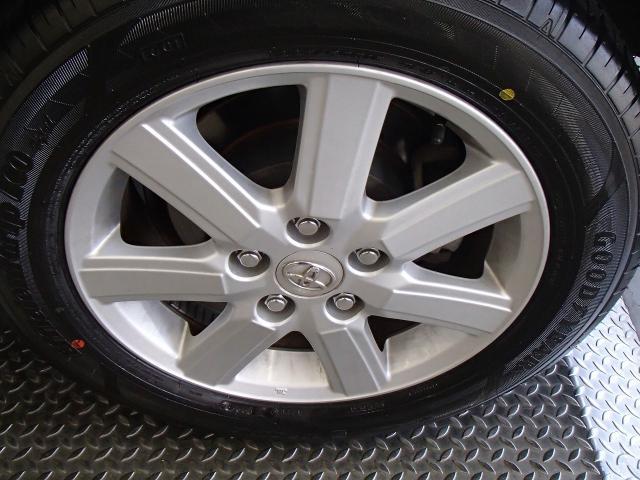 トヨタ　ヴォクシー　新品タイヤ取り付