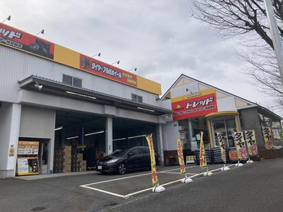 全国５０店舗展開のタイヤ・ホイール専門店