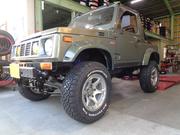 一部のお車はフロアジャッキでの作業となります！　その際作業時間は１台３０分前後です。