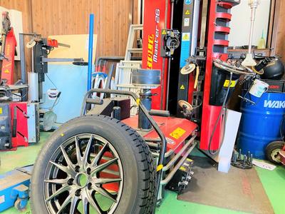 ★コルギー社製のタイヤチェンジャー完備★