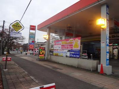 １００円レンタカー福井毛矢の画像